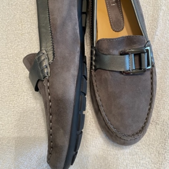 Grey Suede Loafers Vaneli Size 8 M - Picture 3 of 8